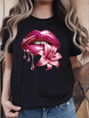 Seductive Red Lip Lily Droplet Print Women'S T-Shirt for Dates, Parties, And Outings. Charming And Elegant Short-Sleeve Top for a Casual Street Vibe