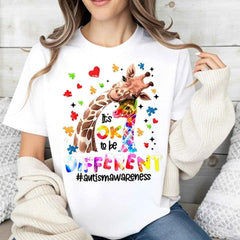 It‘s OK to Be Different Autism Awareness T-Shirt - Giraffe Puzzle Pieces & Hearts Graphic Tee, Unisex Casual Top