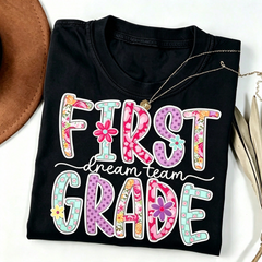 First Grade Dream Team Teacher Graphic T‑Shirt for Women, Floral Pattern Casual Short Sleeve Crewneck Tee, Elementary Educator Gift Top