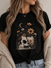 Vintage Floral Skull Crescent Moon Butterfly Graphic T-Shirt Women Wildflower Celestial Botanical Gothic Short Sleeve Casual Tee