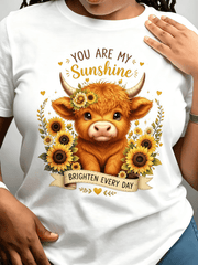 Women's Highland Cow Sunflower Graphic T-Shirt, You Are My Sunshine Brighten Every Day Cute Floral Cow Short Sleeve Crew Neck Casual Tee