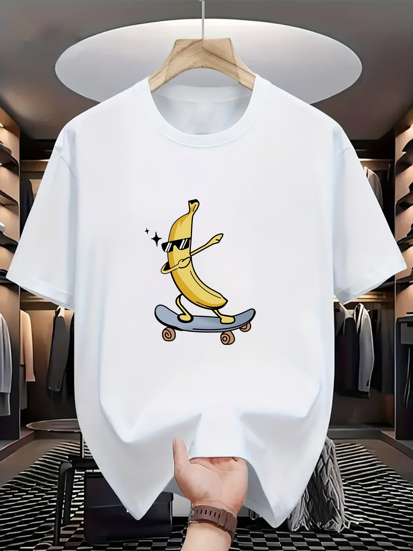 Novelty Funny Banana Skater Graphic T‑Shirt, Unisex Cartoon Cool Banana Wearing Sunglasses Short Sleeve Tee, Soft Casual Daily Outfit