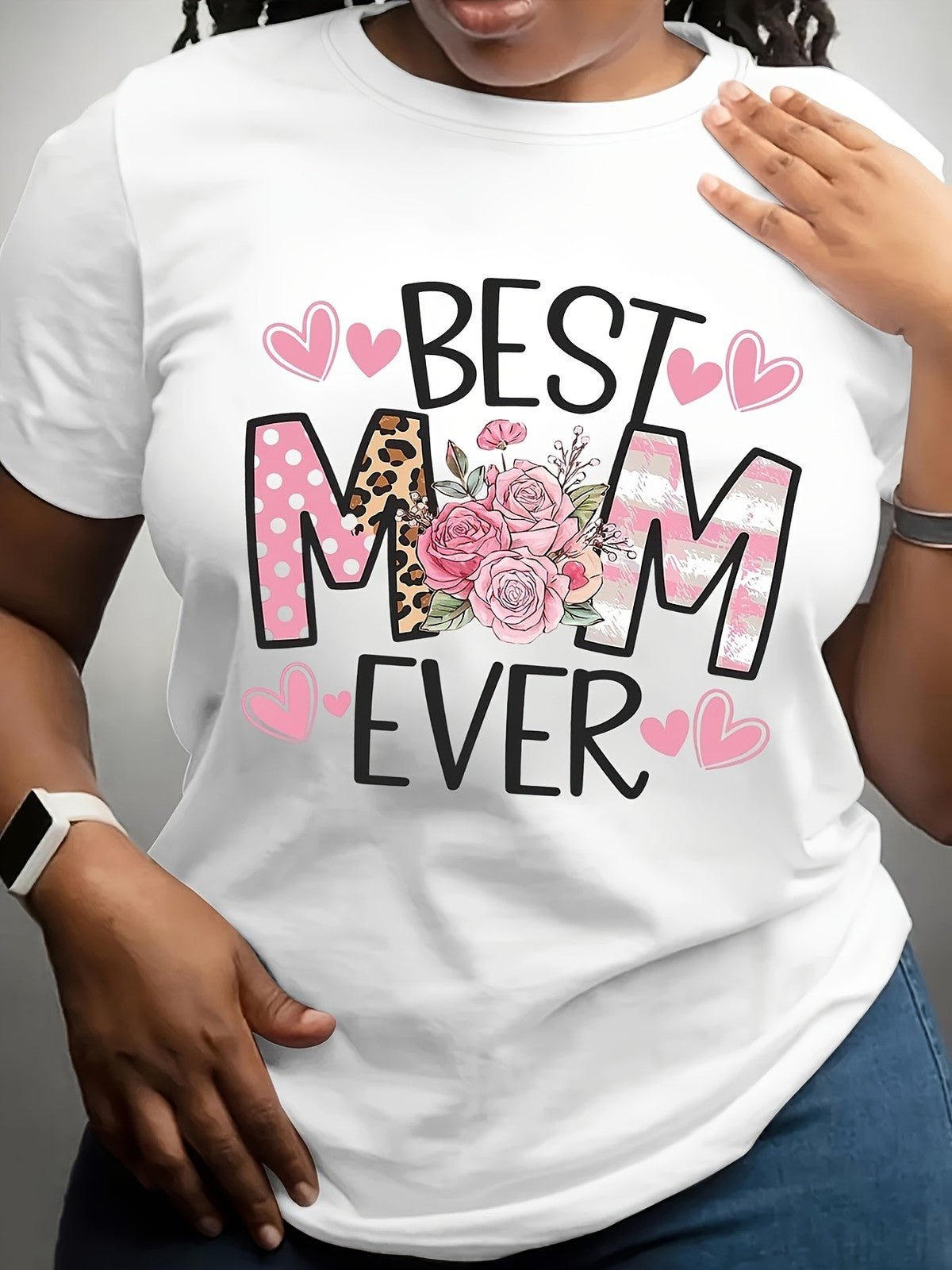 World's Best Mom Ever Floral Heart Graphic Tee for Men Women, Cute Mother's Day Short Sleeve T-Shirt, Casual Crew Neck Top for Mom Birthday Gift
