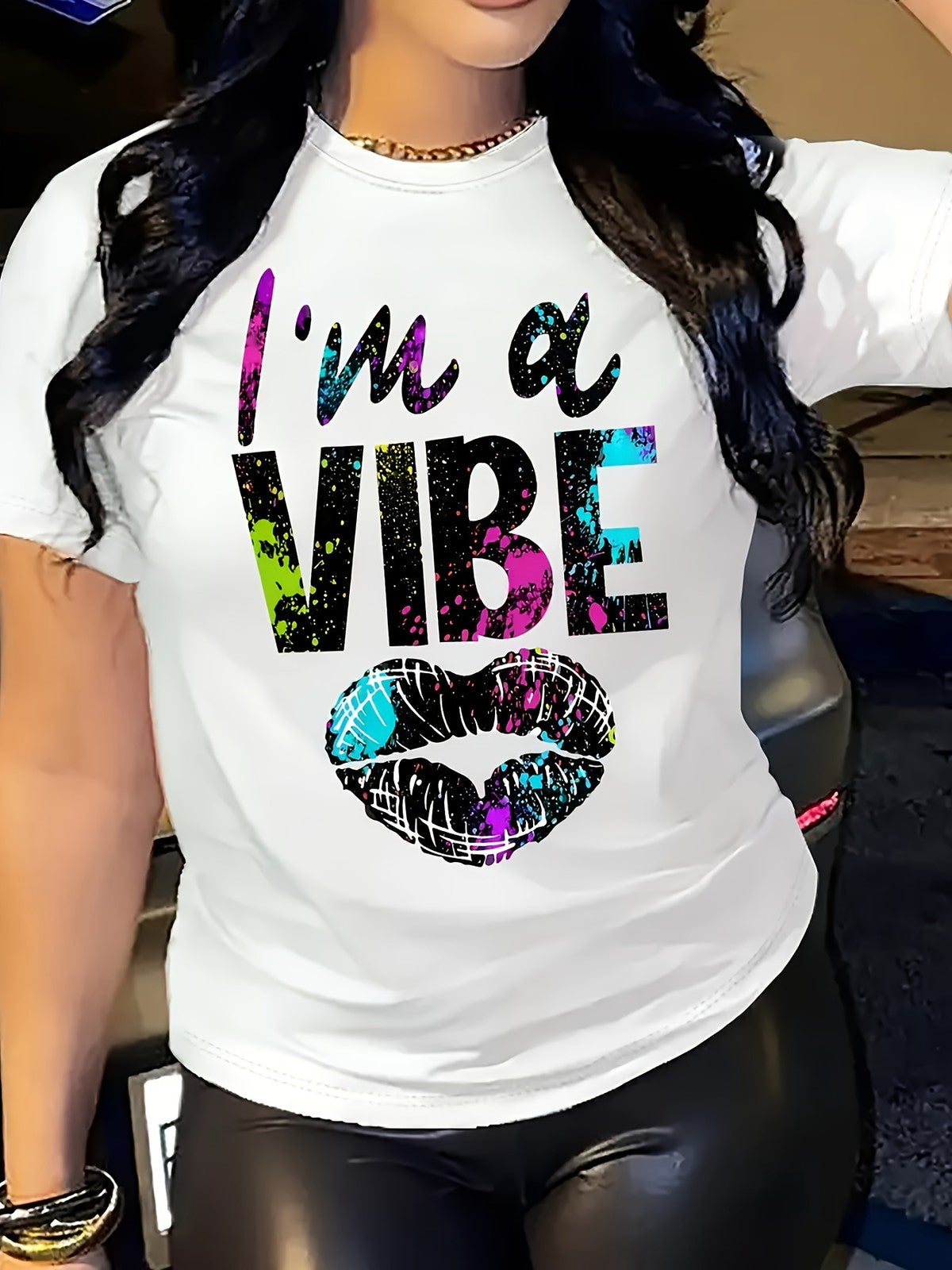 I'm A Vibe Graphic Lip Print Trendy Casual Crew Neck Comfort Fit Gift Unisex Tee