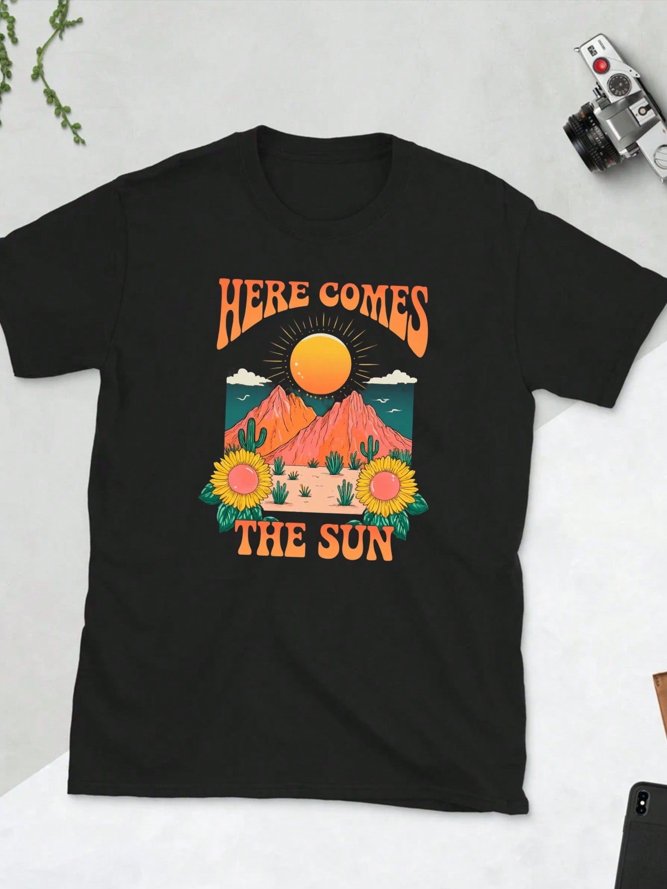 Here Comes The Sun With Cactus And Flowers Design Men's T-Shirts