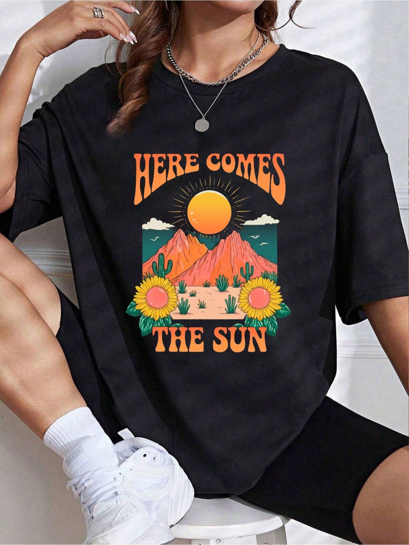 Here Comes The Sun With Cactus And Flowers Design Men's T-Shirts