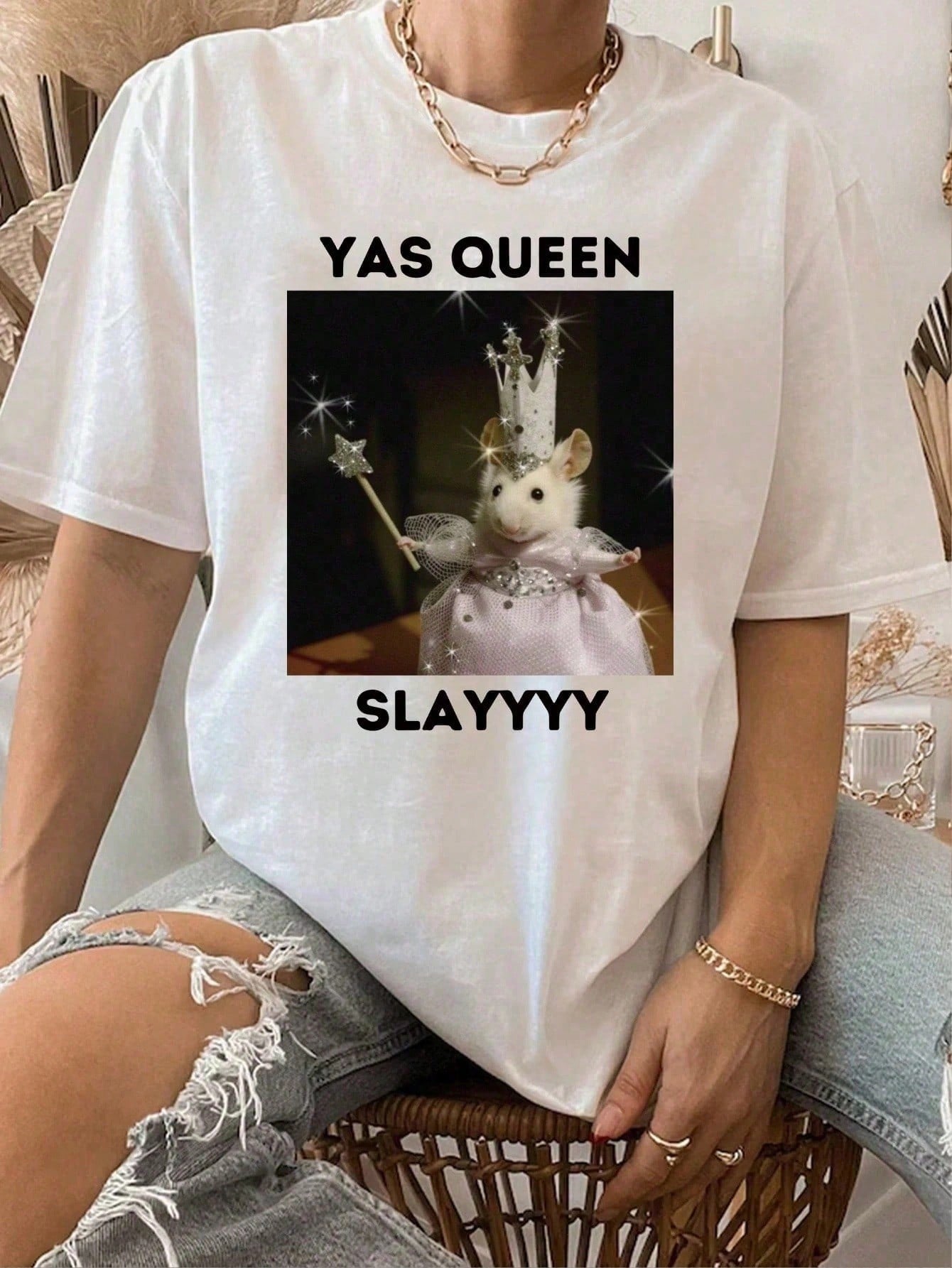 YAS QUEEN Slay Graphic - Soft t-shirt funny shirt Rat meme