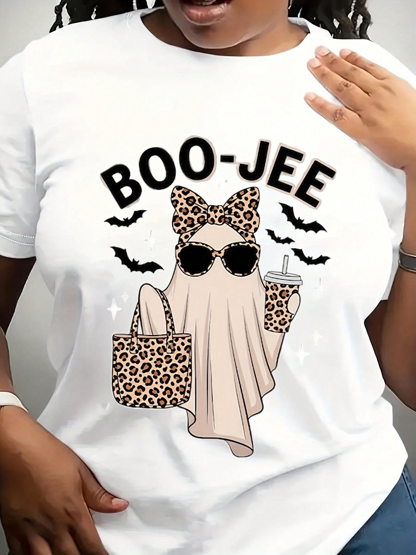 Women’s Boo-Jee Leopard Ghost Graphic T-Shirt, Cute Bougie Ghost With Coffee Bag Bow Sunglasses Print Crew Neck Short Sleeve Tee, Soft Cotton Funny Girly Fall Halloween Casual Top
