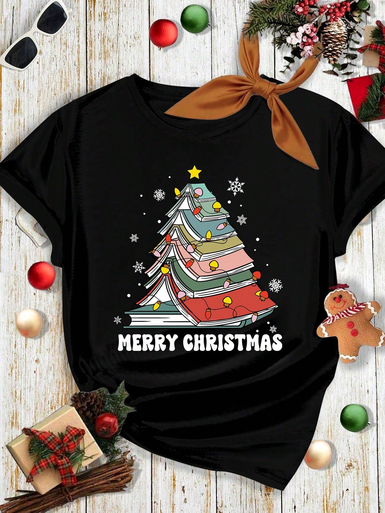 Christmas Casual Minimalist Book Bag Graphic Women’s T-Shirt