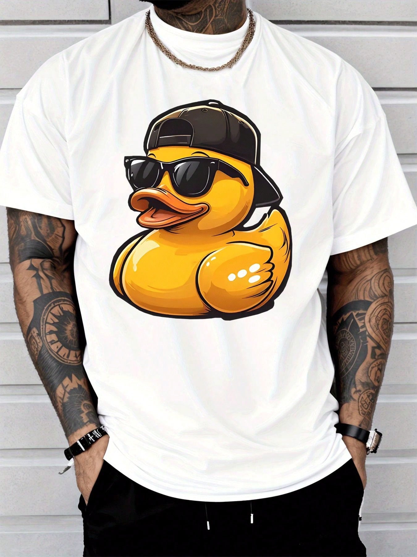 Short Sleeve Men Fashion Street Style Casual Graphic T Shirt With Cool Yellow Rubber Duck Wearing Black Cap Fashion Glasses Pattern Adults Men Ca