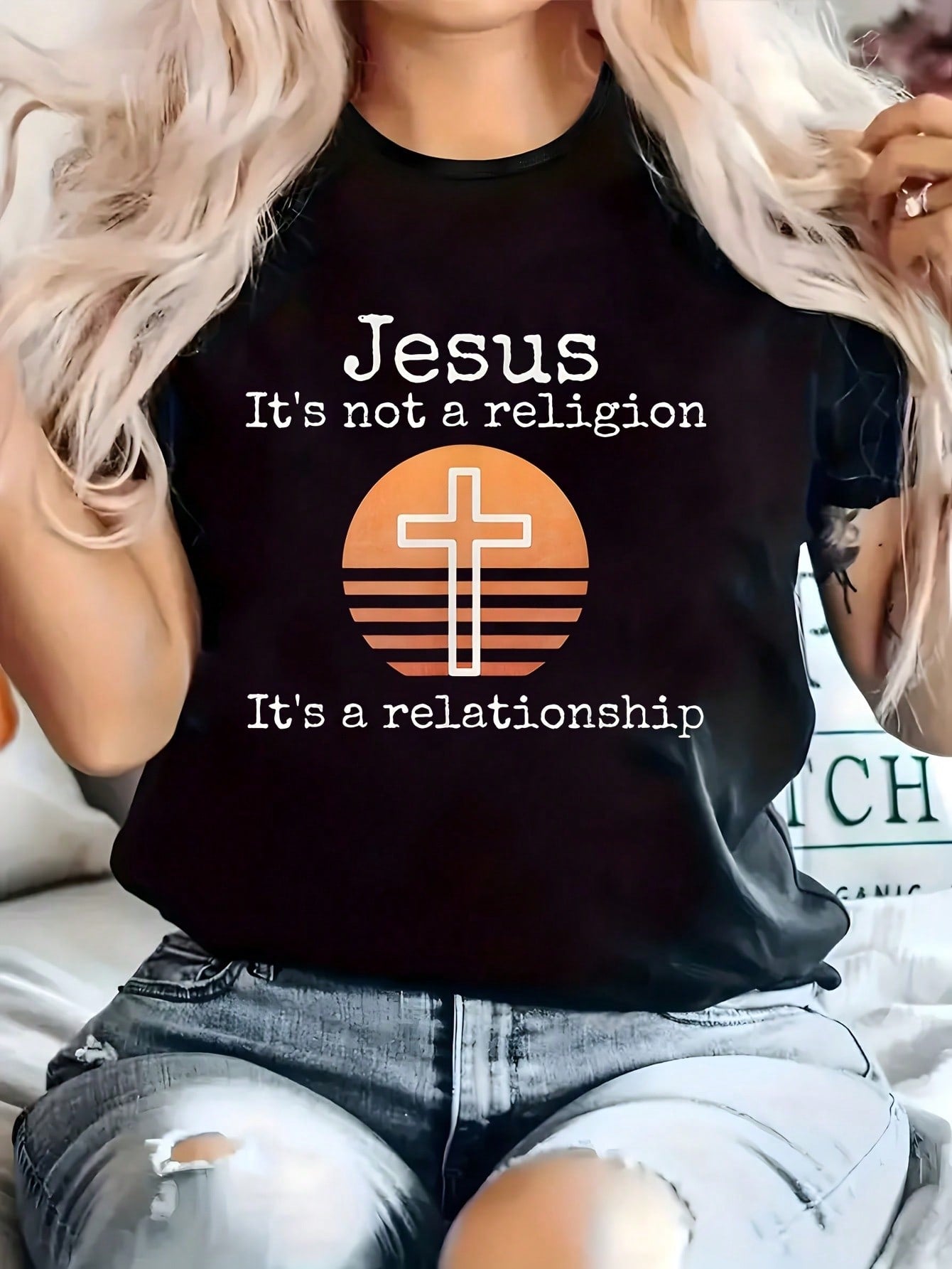 Women's Christian Faith Graphic T-Shirt, Jesus It's Not a Religion It's a Relationship Print, Vintage Cross Crew Neck Short Sleeve Cotton Tee, Inspirational Casual Everyday Shirt