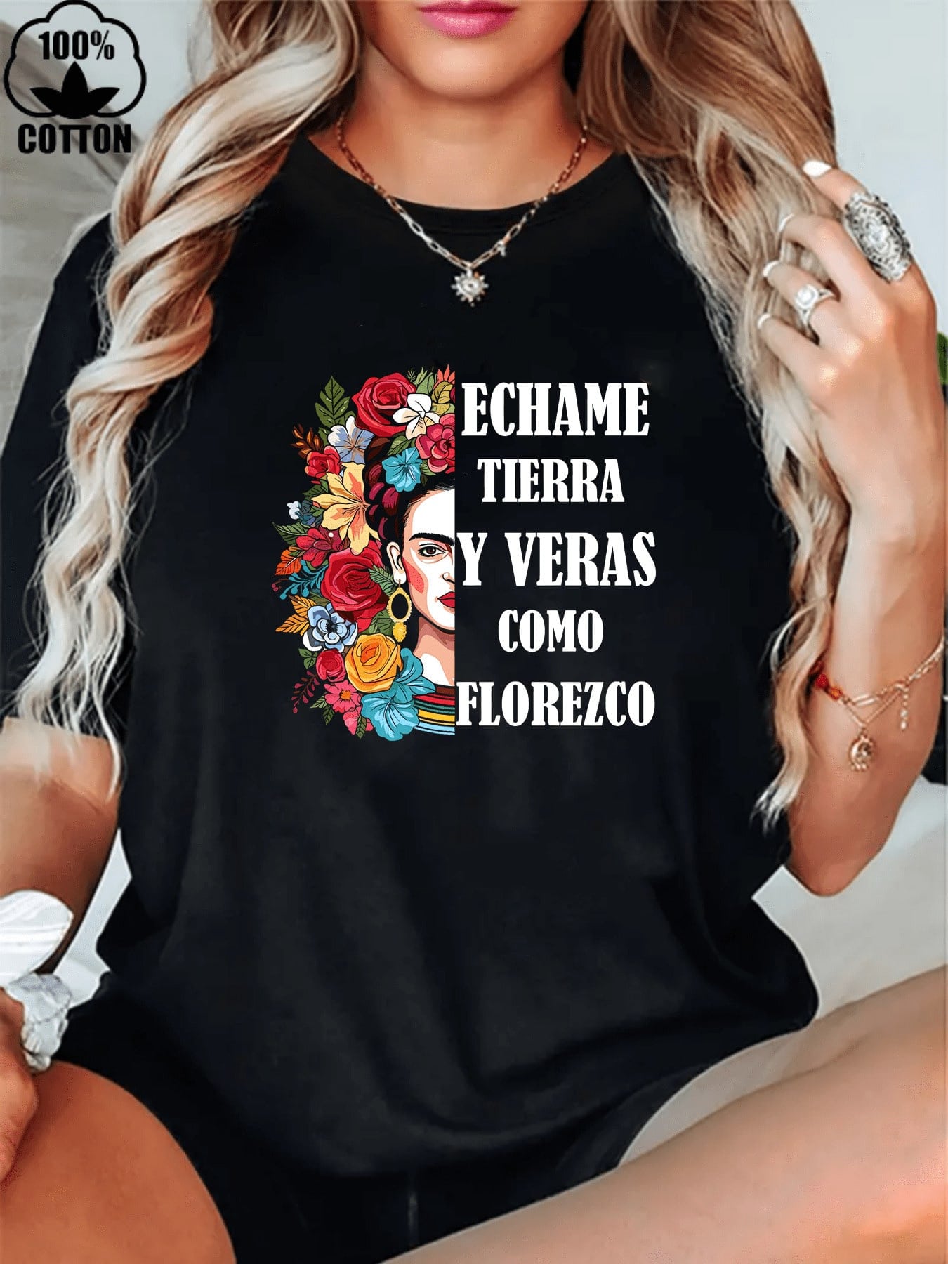 Women's Inspirational Spanish Graphic T-Shirt, Échame Tierra Y Verás Cómo Florezco Floral Print Short Sleeve Crew Neck Casual Tee, Latina Motivation Summer Top