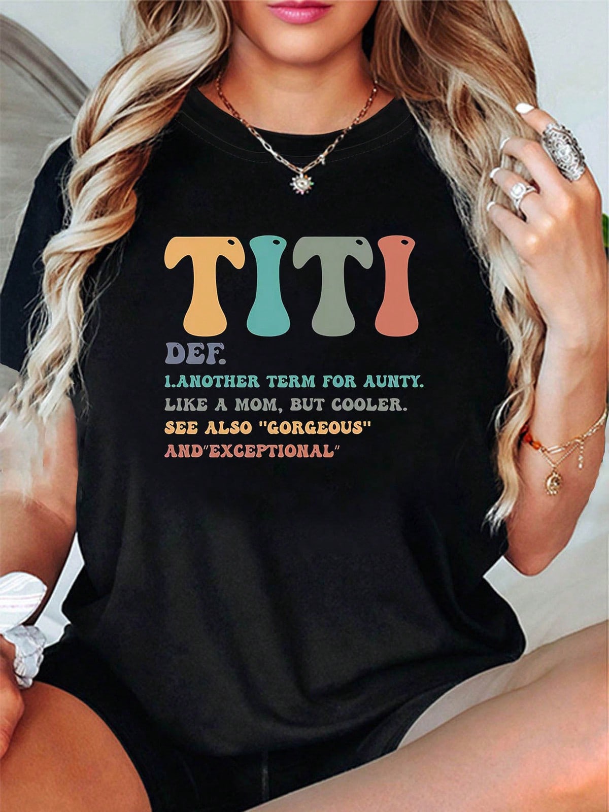 Auntie Defines 'Cool Aunt As A Graphic Print Women'S Round Neck Short Sleeve T-Shirt For Spring And Summer, Perfect For Casual Outings, Holiday Gifts,