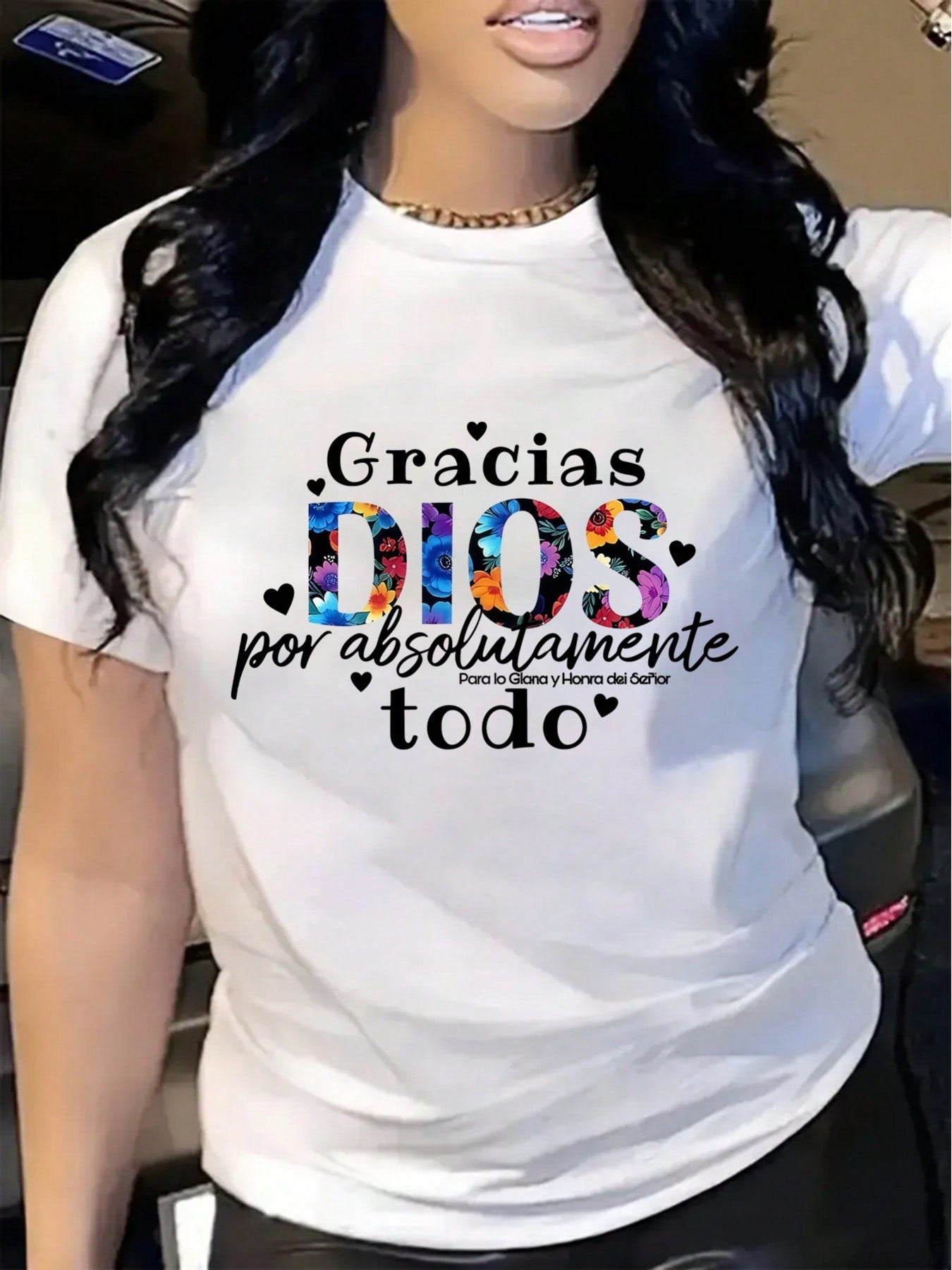 Women's Spanish Christian Graphic T-Shirt, Gracias Dios Por Absolutamente Todo Floral Letter Print, Faith Inspirational Crew Neck Short Sleeve Cotton Tee, Religious Gift for Women