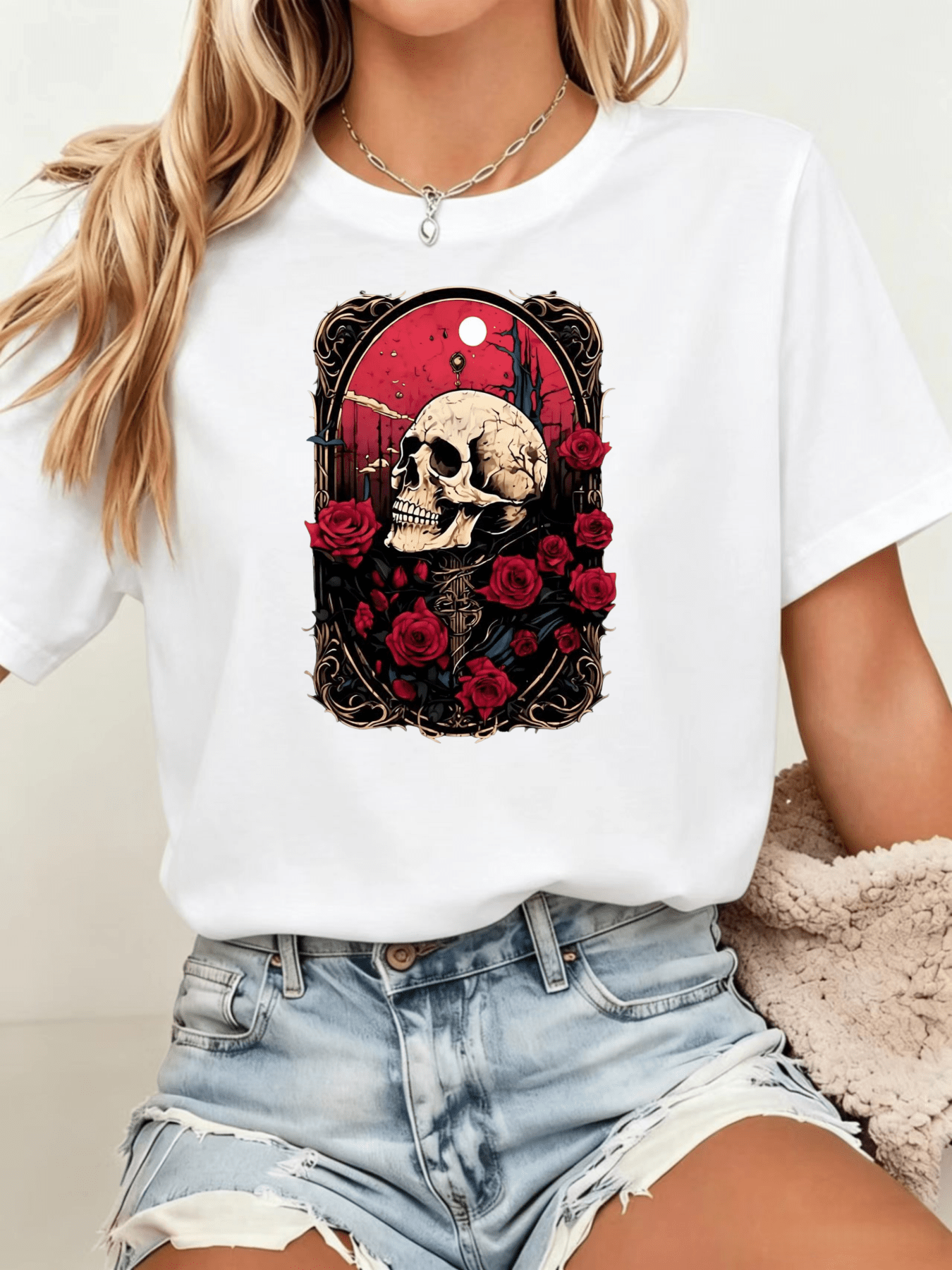 Gothic Style Women's Printed T-Shirt, Skull And Red Roses Graphic, Casual Daily Wear