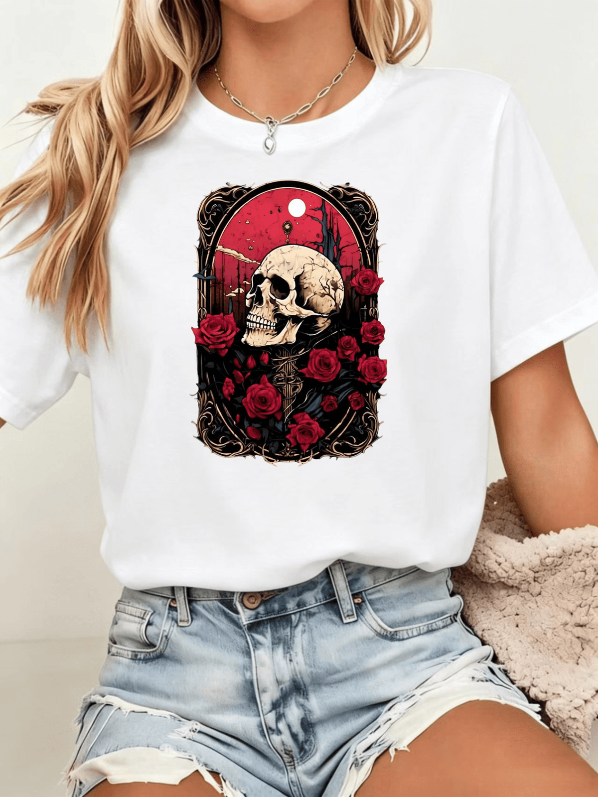 Gothic Style Women's Printed T-Shirt, Skull And Red Roses Graphic, Casual Daily Wear