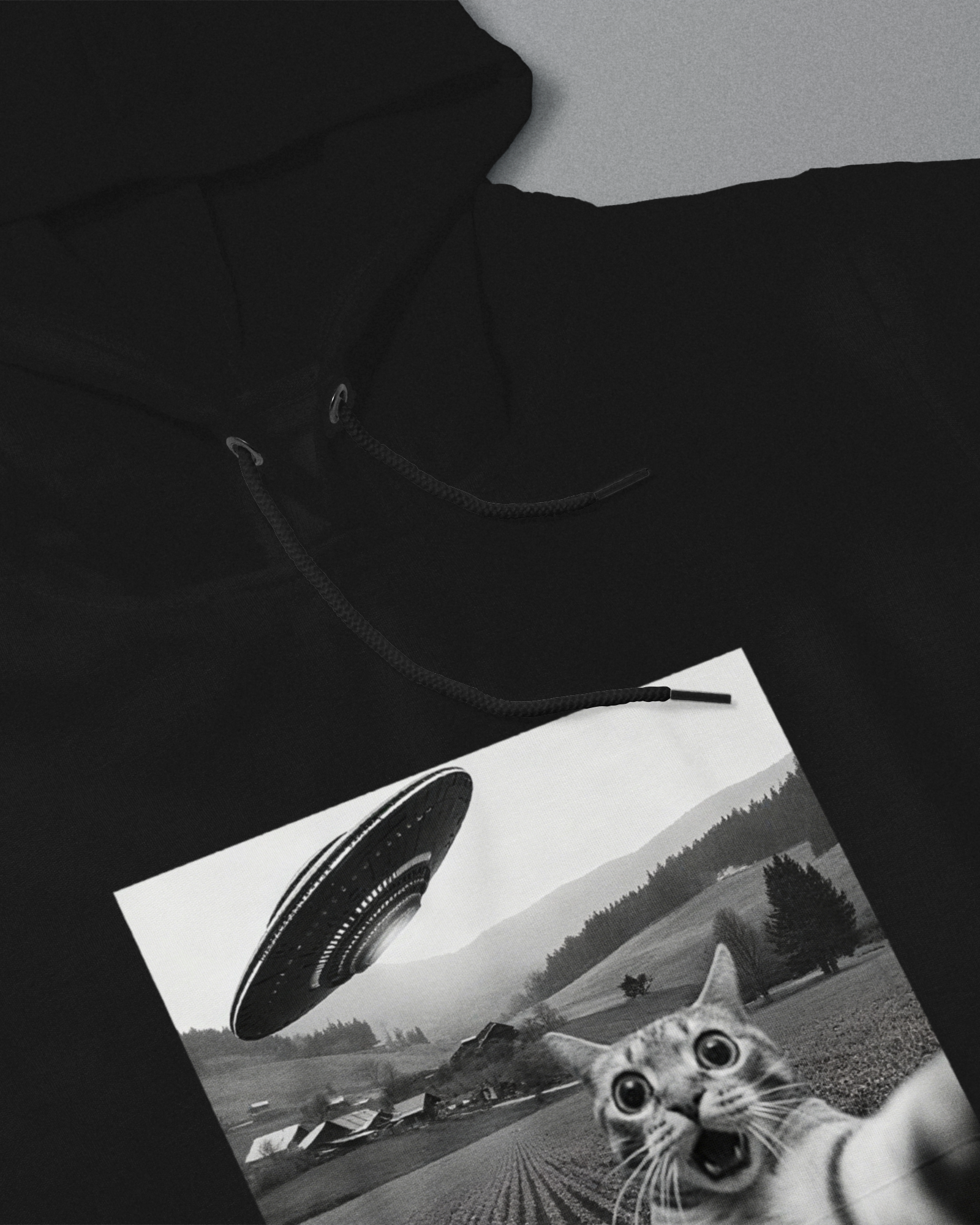 DIYANYONE Meme Hoodies: Cat Selfie Field UFO Abduction Trip