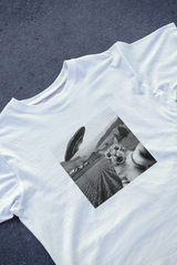 DIYANYONE Original Viral Meme Tee: Cat Selfie with UFO Abduction