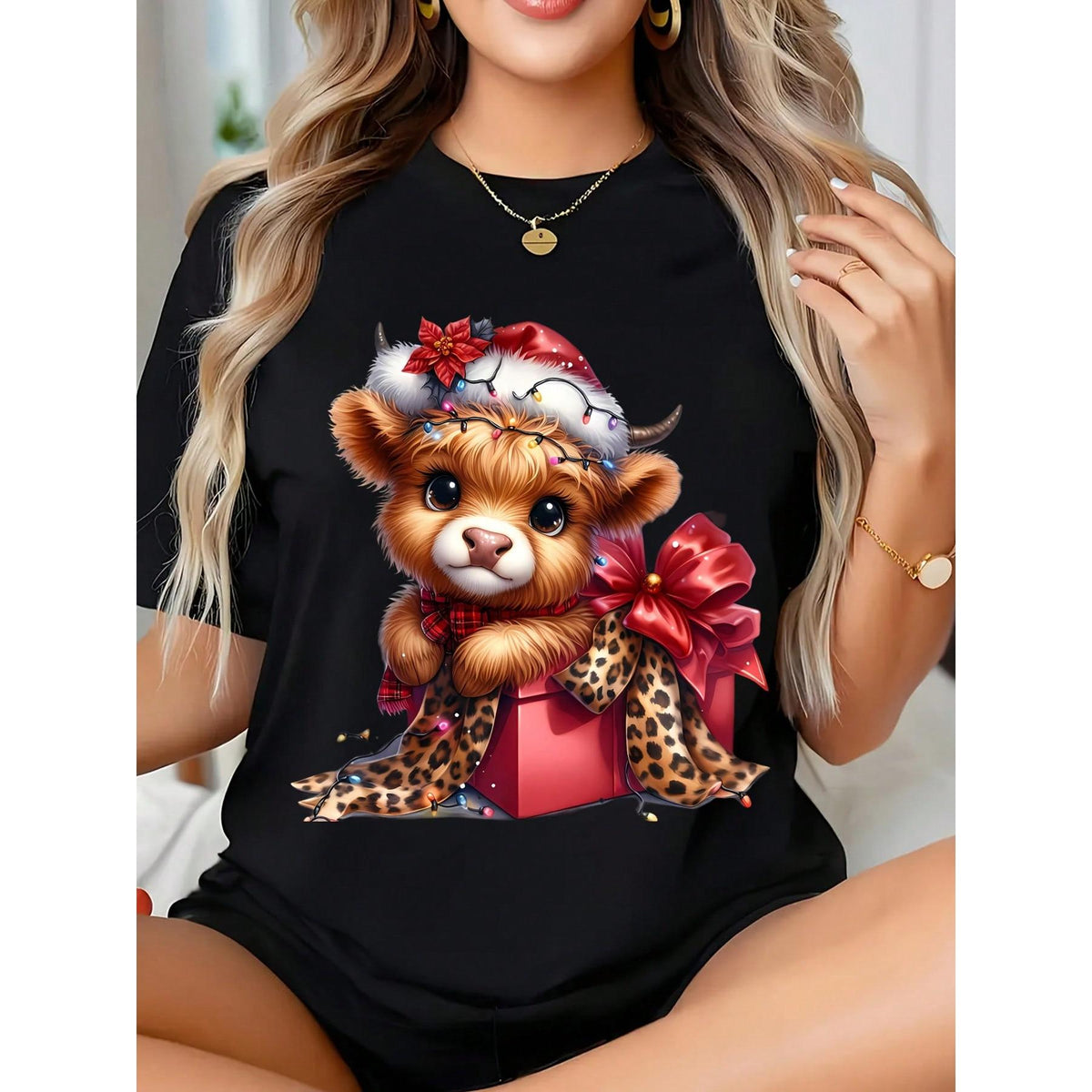 Funny Christmas Highland Cow Shirt, Coquette Christmas Highland Cow T-Shirt, Plus Size Women's Vibrant Farmer Christmas Tee, Merry Christmas Heifers Top, Cow Animal Lover Xmas Gift