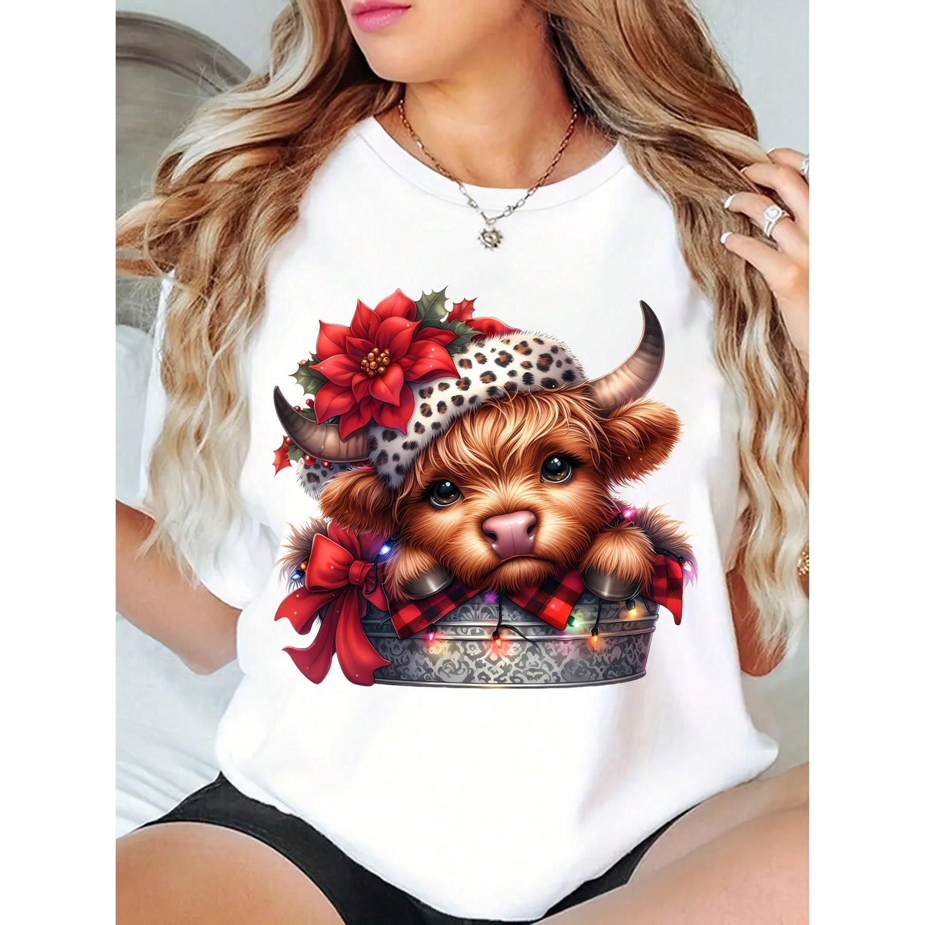 Funny Christmas Highland Cow Shirt, Coquette Christmas Highland Cow T-Shirt, Plus Size Women's Vibrant Farmer Christmas Tee, Merry Christmas Heifers Top, Cow Animal Lover Xmas Gift