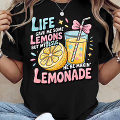 Life Gave Me Lemons, But My Jesus Be Makin‘ Lemonade Christian T-Shirt - Inspirational Lemon Graphic Tee, Unisex Faith Top