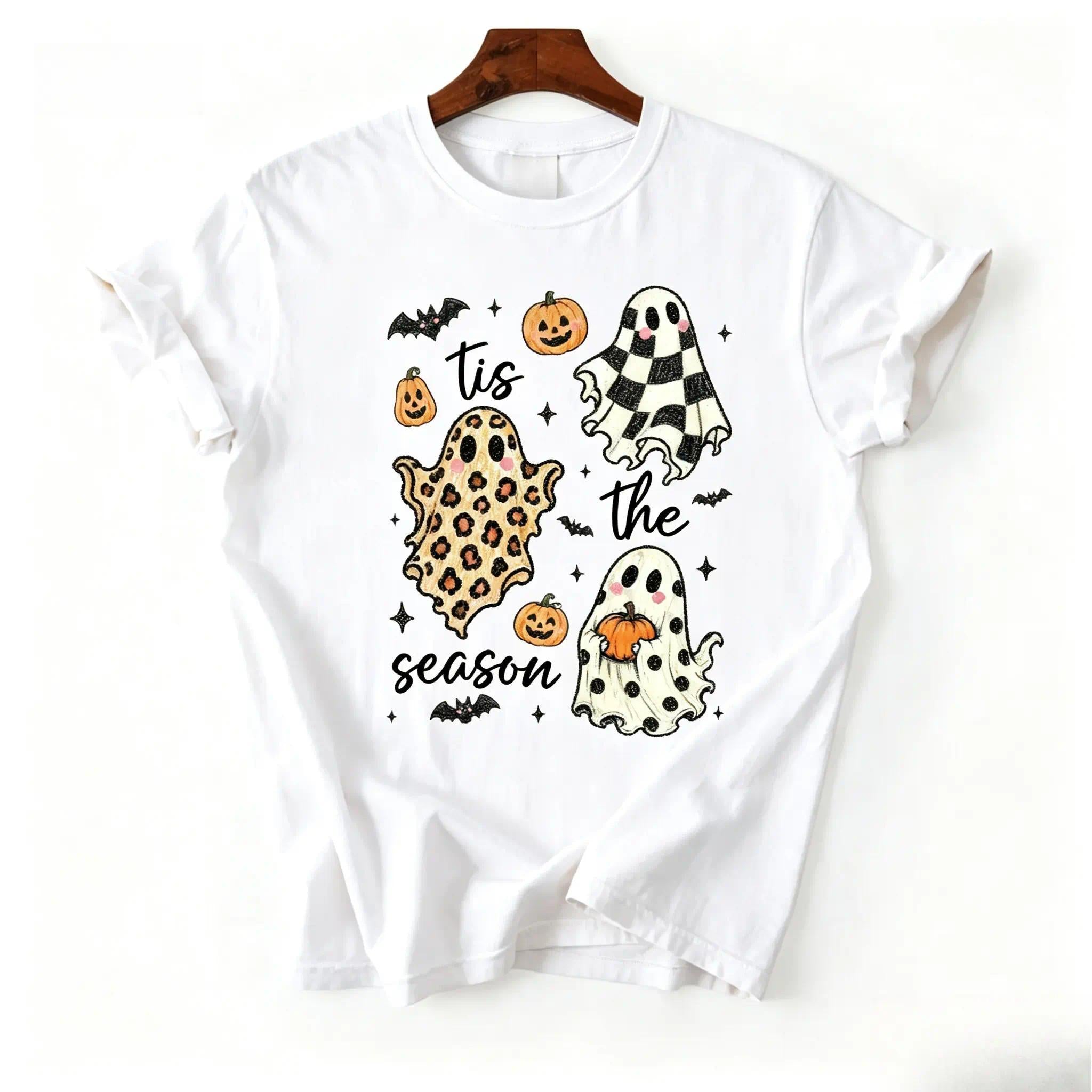 Tis The Season Ghost Shirt, Cute Halloween Ghost Graphic Tee, Checkered Spooky Season T-Shirt, Fall Halloween Gift