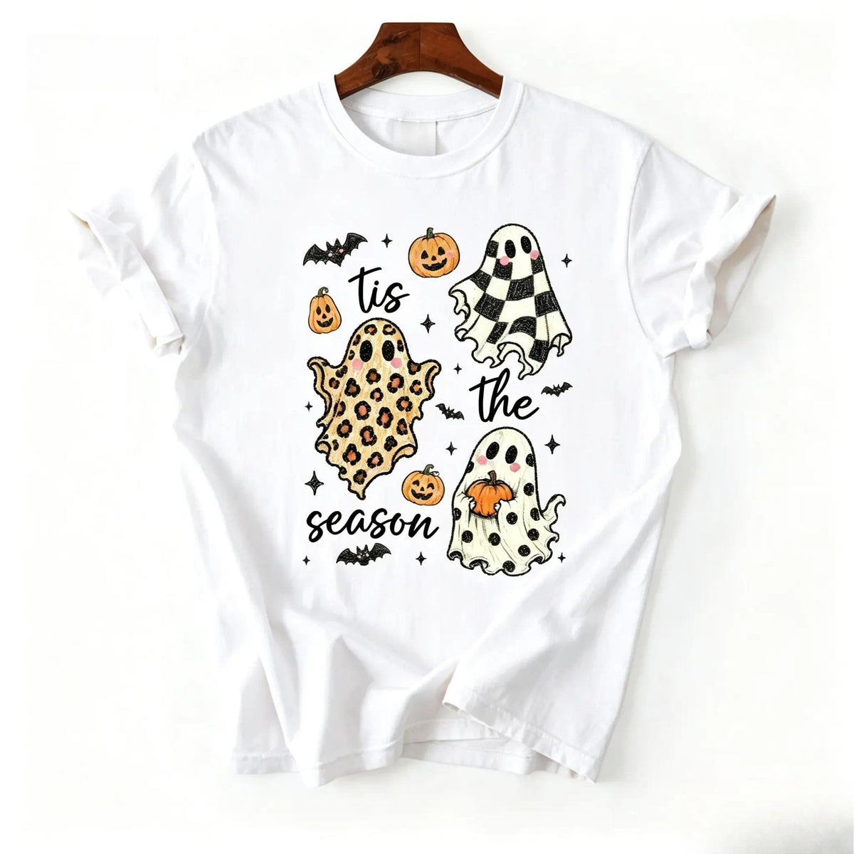 Tis The Season Ghost Shirt, Cute Halloween Ghost Graphic Tee, Checkered Spooky Season T-Shirt, Fall Halloween Gift