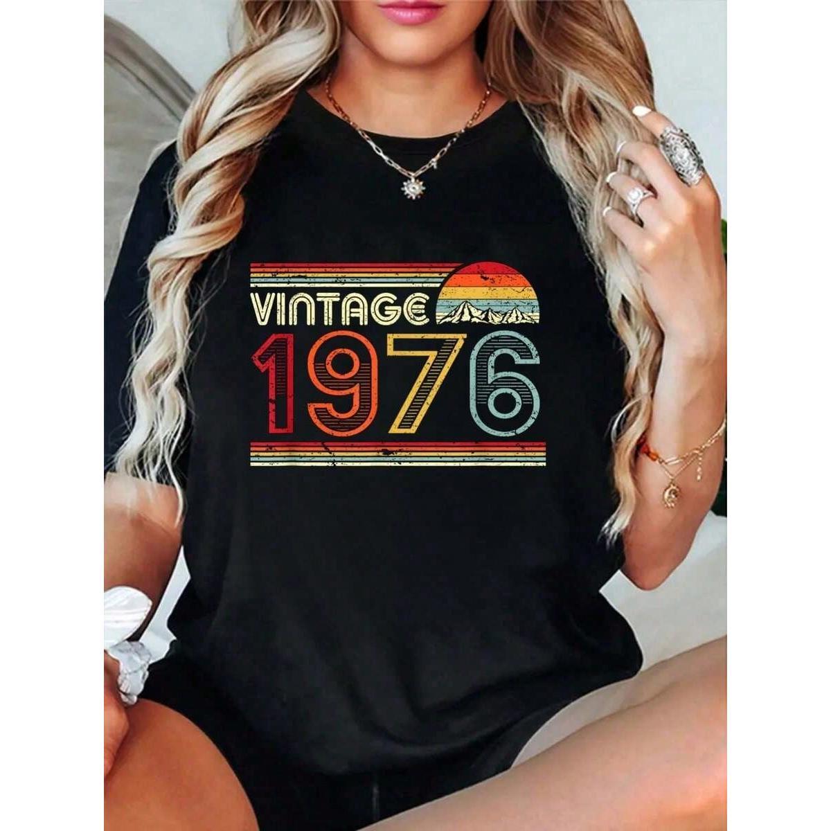 Vintage 1976 Retro Mountain Sunset Graphic T Shirt Women 47th Birthday Gift Born In 1976 Casual Short Sleeve Tee Retro 70s Vintage Birth Year Top
