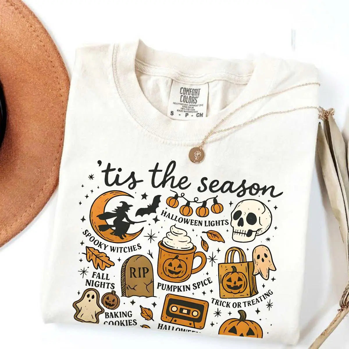 Halloween Graphic T-Shirt, Cute Coquette Fall Graphic Tee, Retro Pumpkin Spice Spooky Witch Ghost Trick Or Treat Shirt Halloween Party Clothing For Unisex