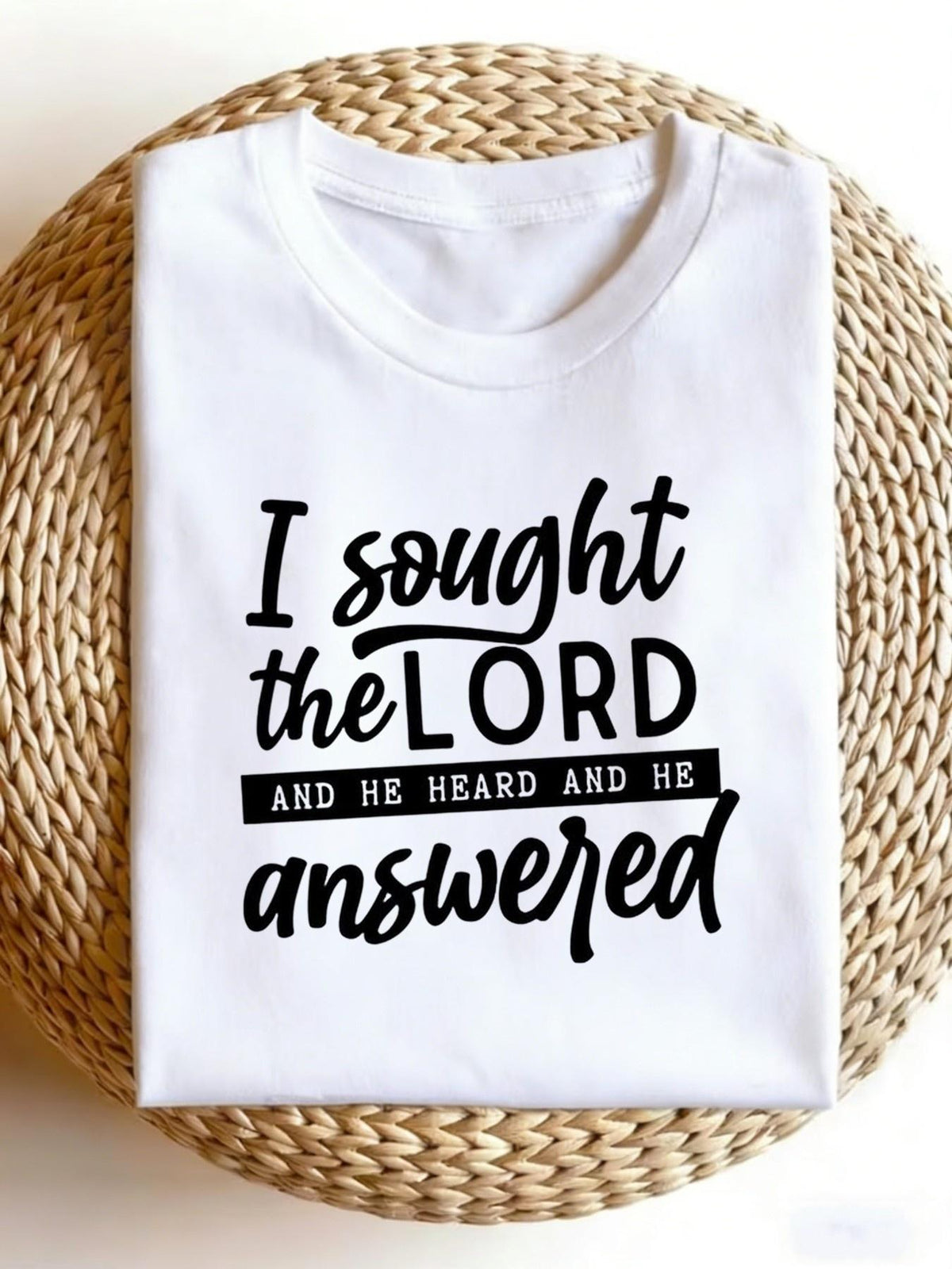 Faith Inspirational Quote Graphic T‑Shirt for Women, Religious Scripture Short Sleeve Crewneck Casual Tee Top
