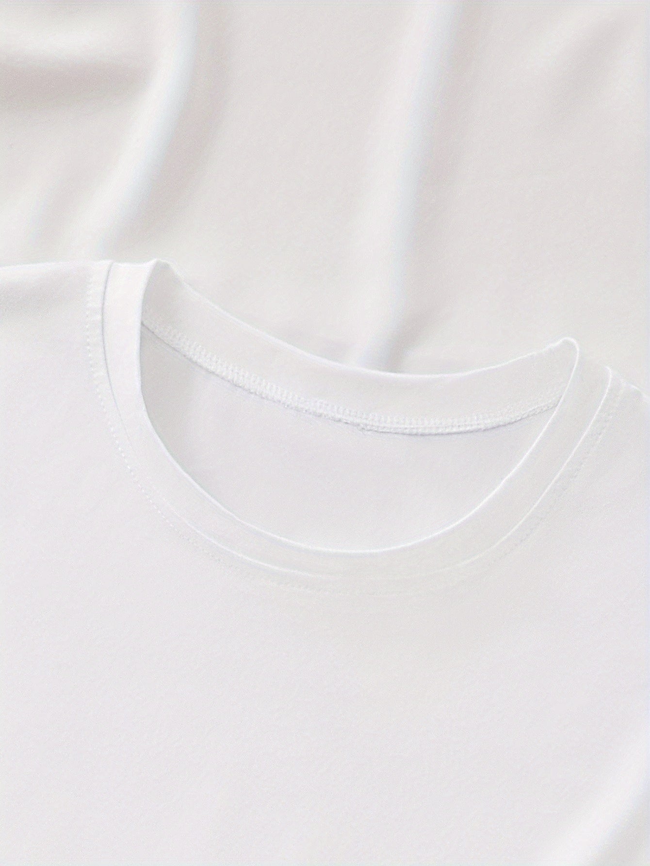 Women's Casual Short Sleeve T-Shirt with Autumn Maple Leaf Print & "Hello Autumn" Script