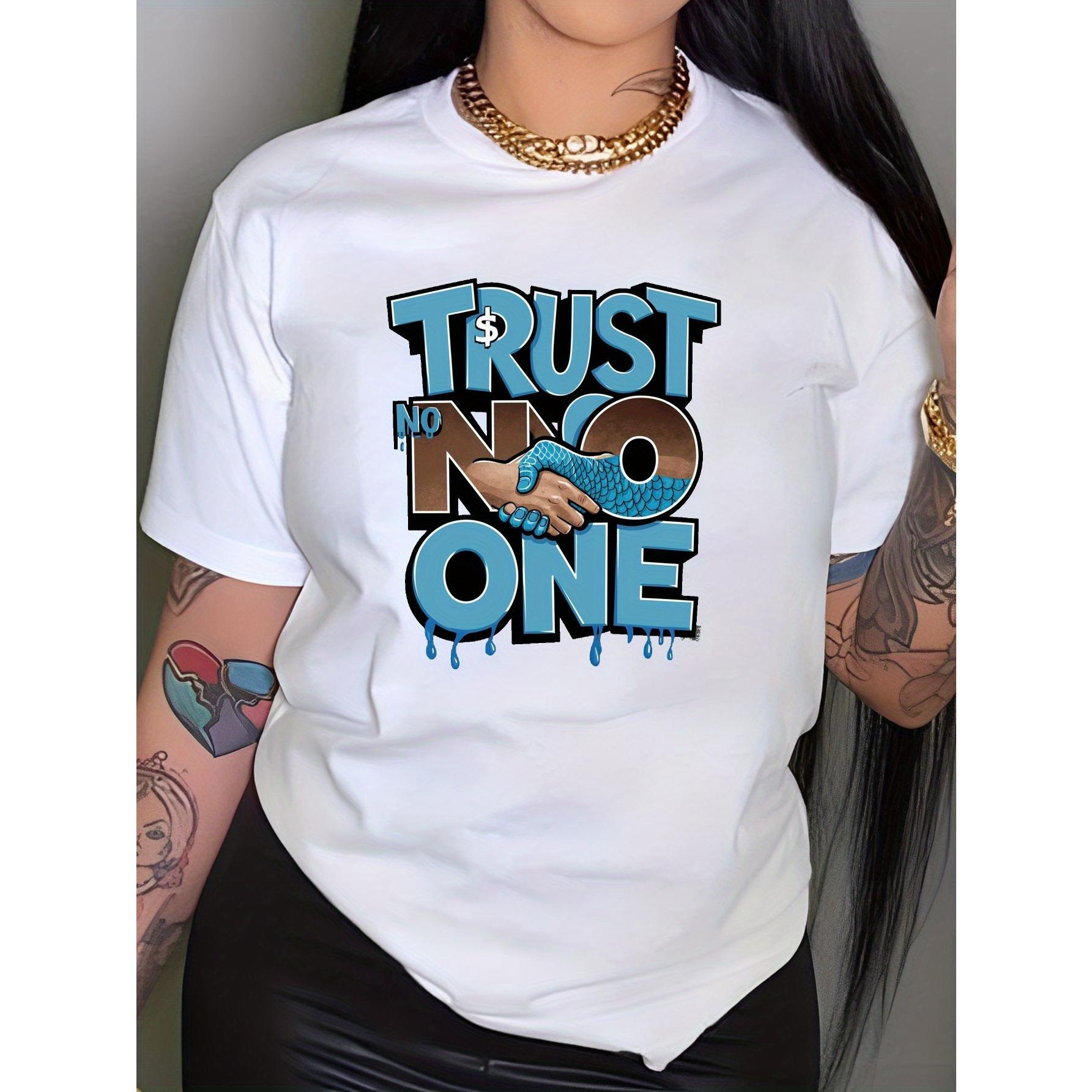 Women'S "Trust Nobody" Graphic T-Shirt - Eye-Catching Blue And Brown DDT Effect Lettering, Retro Street Style Crew Neck Short Sleeve Tee, Comfortable Regular Fit Casual Everyday Shirt