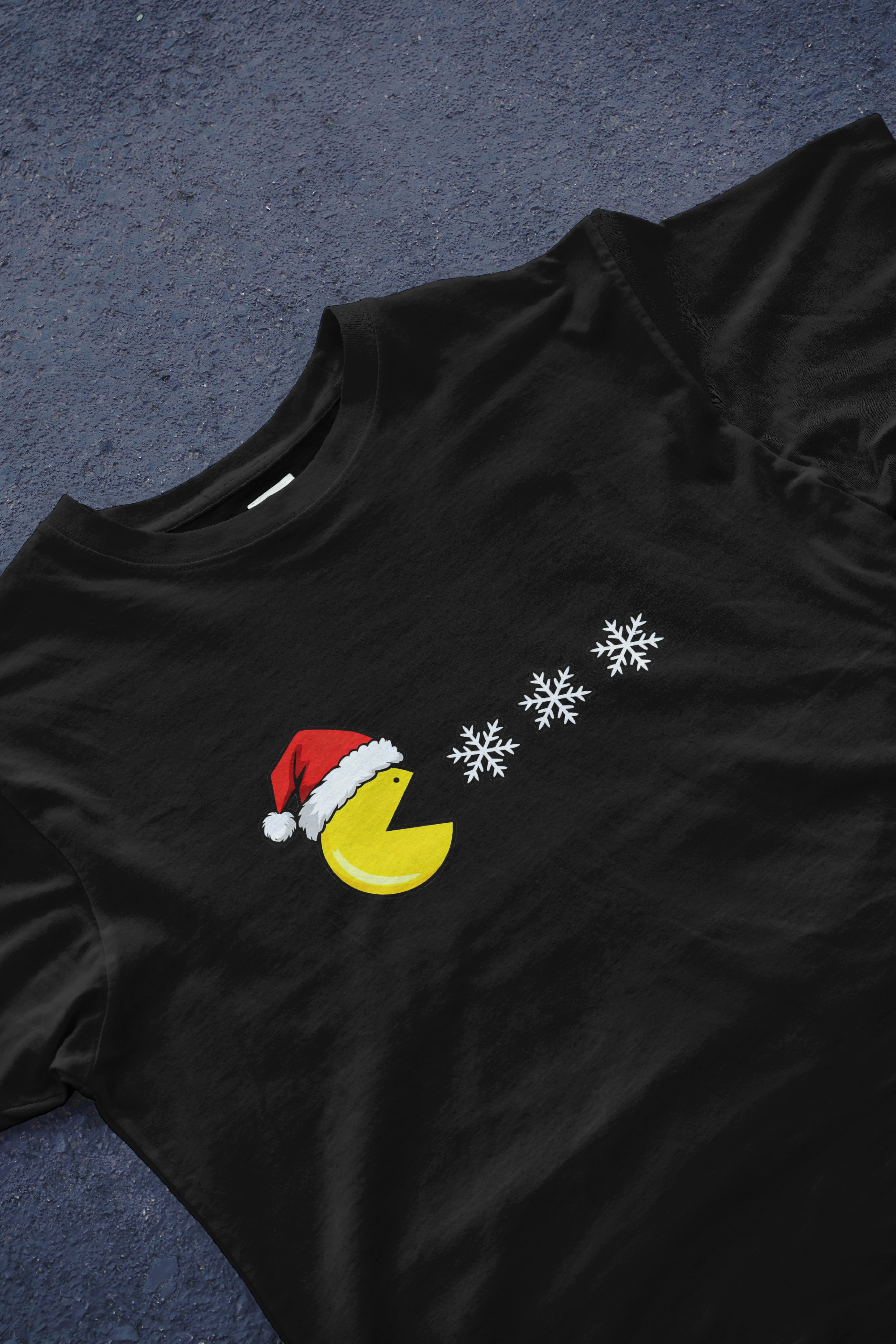 DIYANYONE Original Retro Gaming Tee: Pac-Man Santa Snow Eater