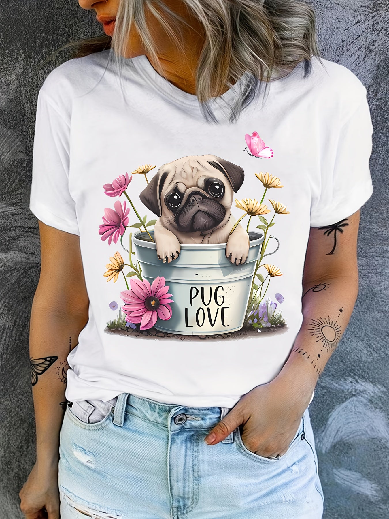 A Fun Printed T-Shirt Featuring Pugs, Perfect for Pug Enthusiasts