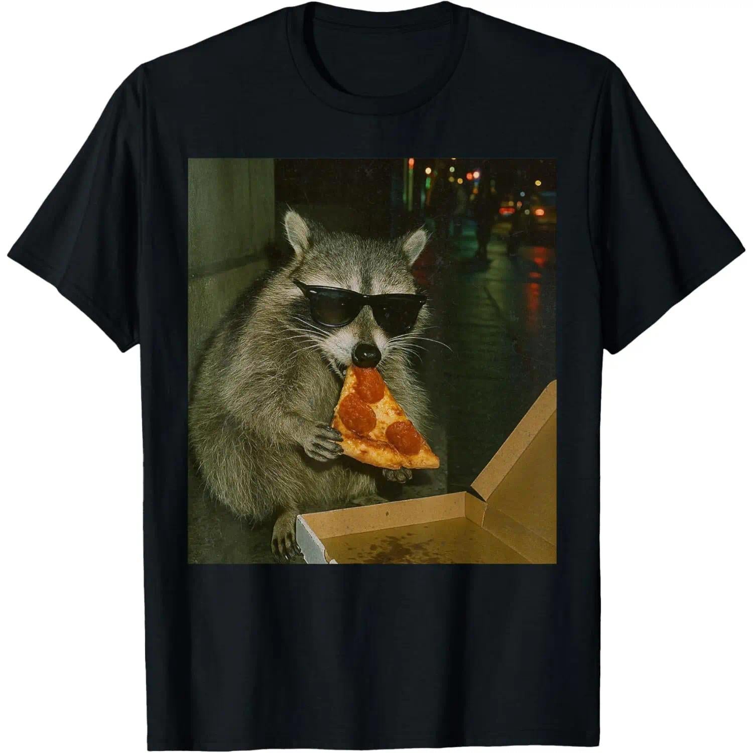 Raccoon Eating Pizza Funny Animal Meme T-Shirt, Cute Trash Panda Humor Graphic Tee, Unisex Y2K Streetwear Top for Raccoon Lovers