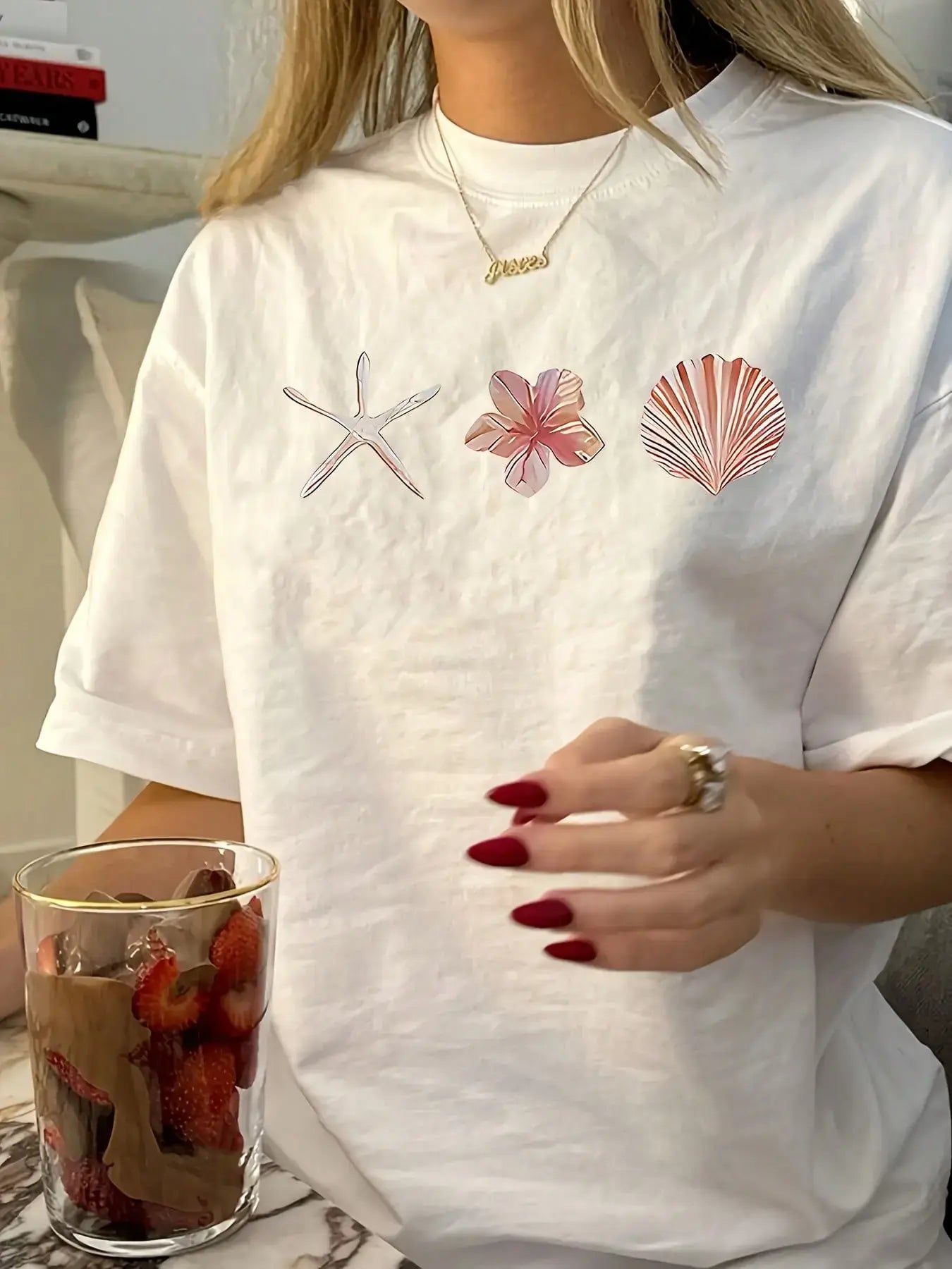 Women's Graphic T-Shirt with Starfish & Shell Print, Casual Slim Fit Short Sleeve Round Neck Ocean Life Top for Summer Beach
