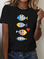 Blue Fish Heart Print Nautical Smiling Fish Graphic Tee for Men Women, Cute Ocean Beach Short Sleeve T-Shirt, Casual Crew Neck Top for Beach Lover Gift