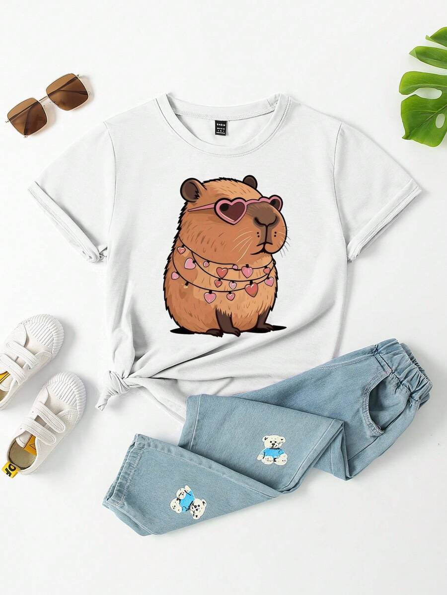 Women's Casual Fashion Creative Cute Cartoon Capybara Pattern Printed Basic Short Sleeve T-Shirt Capybara T-Shirt Cute Graphic Tees Cartoon T-Shirt Animal Graphic Tee Heart Graphic Tee Cartoon Graphic Tee Animal T-Shirt