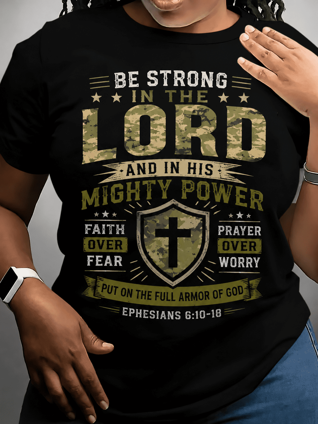 Be Strong in the Lord Christian Graphic T-Shirt for Women, Faith Over Fear Prayer Graphic Tee, Inspirational Bible Verse Short Sleeve Crew Neck Shirt