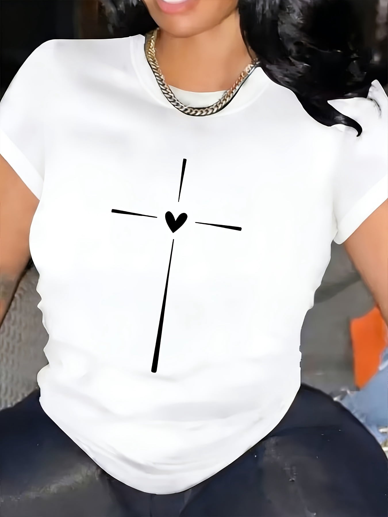 Women's Christian Cross Graphic Tee, Minimalist Heart Cross Print Crew Neck Short Sleeve T-Shirt, Faith Inspired Casual Shirt, Church Worship Gift Top