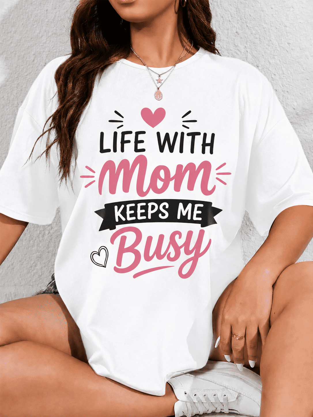 Women's Funny Mom Graphic T-Shirt, Life With Mom Keeps Me Busy Print Tee, Casual Loose Fit Crew Neck Short Sleeve Shirt, Mother's Day Gift for Mom and Daughter