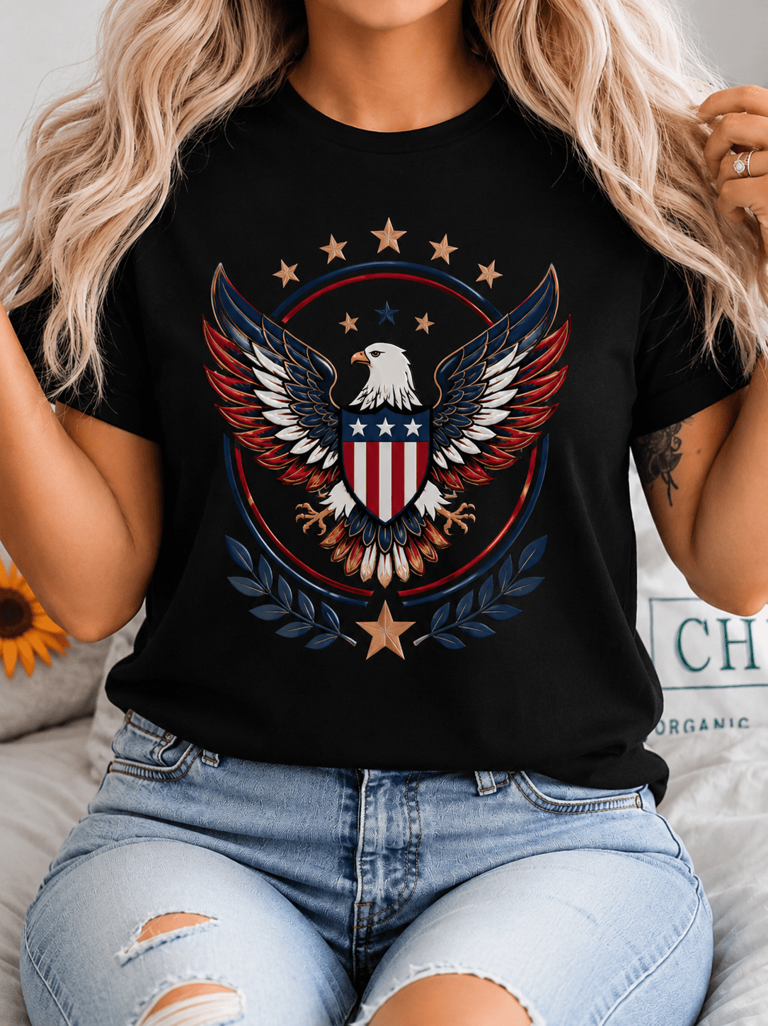 Women's USA Patriotic Eagle Graphic Tee, American Flag Print Short Sleeve Crewneck T-Shirt