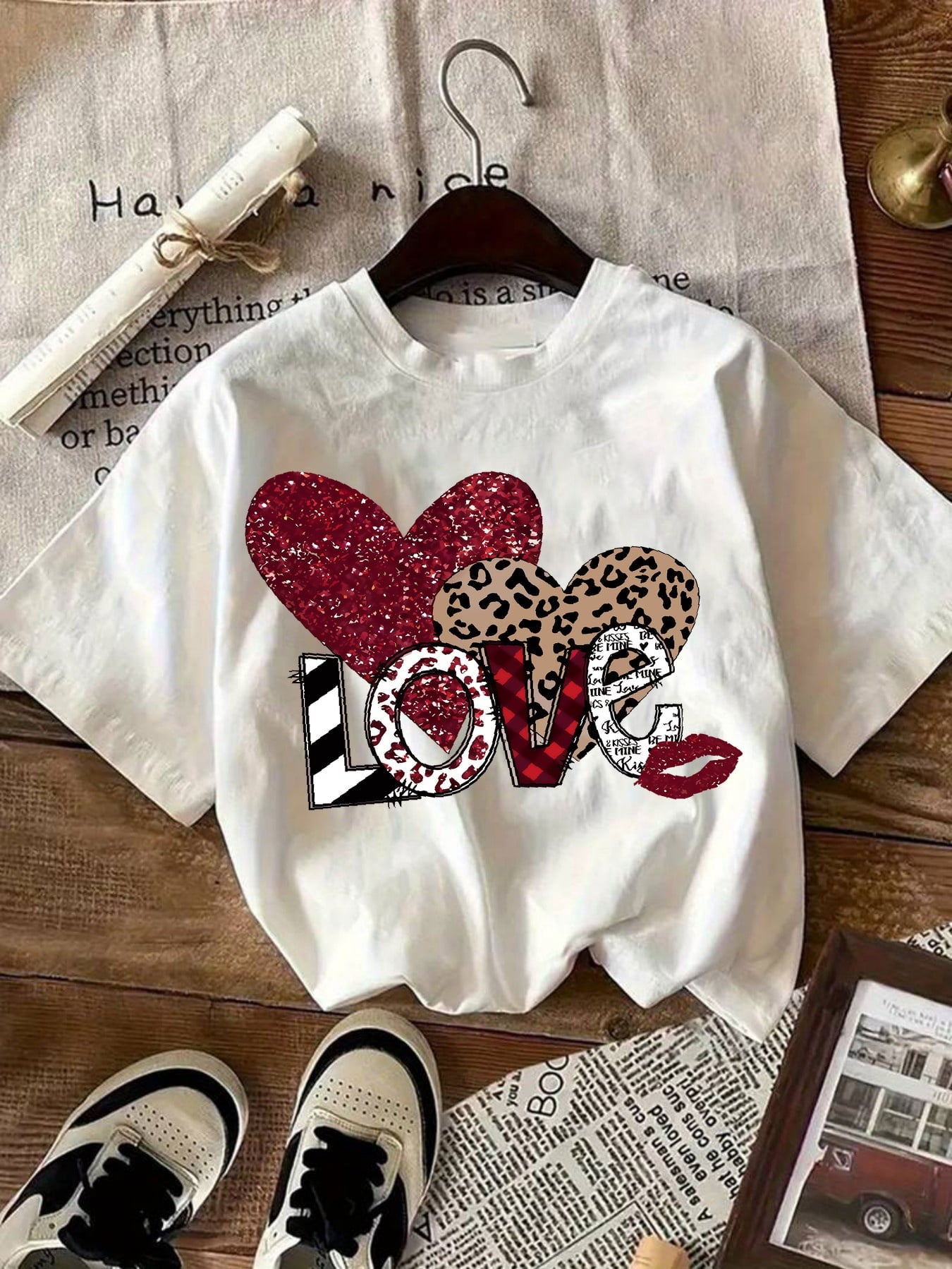 Women's Valentine's Day Heart Print T-Shirt 100% Short Sleeve Round Neck Casual Elegant Top with Heart & Love Symbol Design - Valentine's Gift, Casual Attire, Year-Round Comfortable Fit