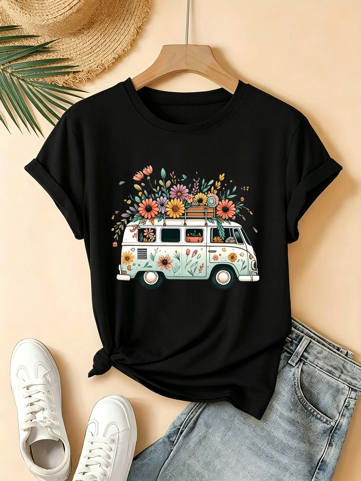 Vintage Camper Van T-Shirt Women's Boho Floral Graphic Tee Retro Flower Power Bus Shirt Casual Short Sleeve Top