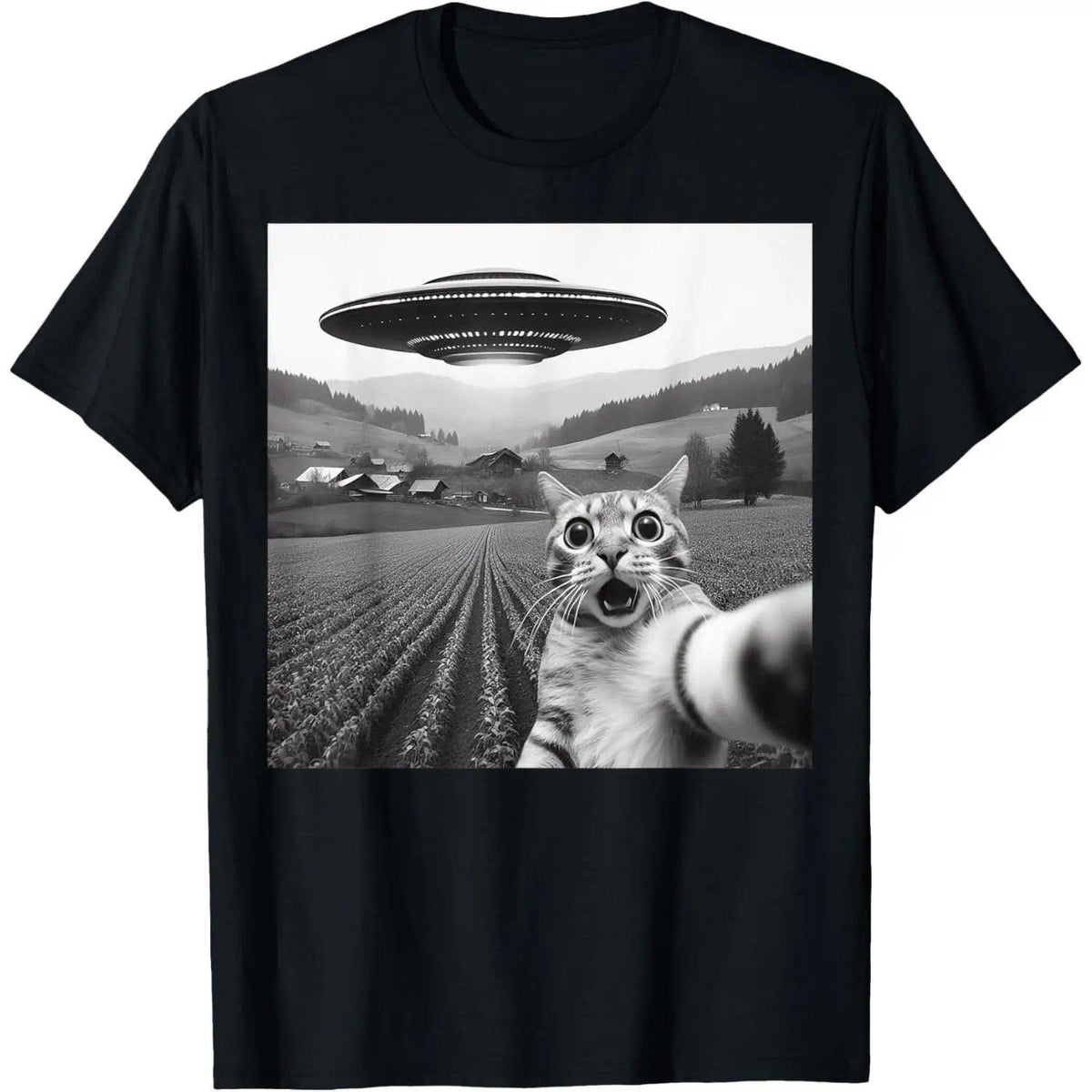 [100% Cotton] Cat Selfie With Alien UFO Funny Cat Gifts For Men Women  T-Shirt