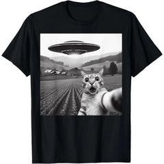 [100% Cotton] Cat Selfie With Alien UFO Funny Cat Gifts For Men Women  T-Shirt
