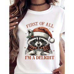 Christmas Raccoon T-Shirt First Of All I'm A Delight Funny Holiday Graphic Tee For Women, Festive Christmas Gift, Winter Seasonal Apparel, Santa Hat And Scarf Design, Cute Animal Print Top,220g