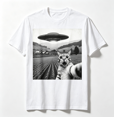 Funny Cat Graphic T-Shirt, Retro UFO Selfie Print Short Sleeve Tee for Men Women, Casual Alien Theme Shirt