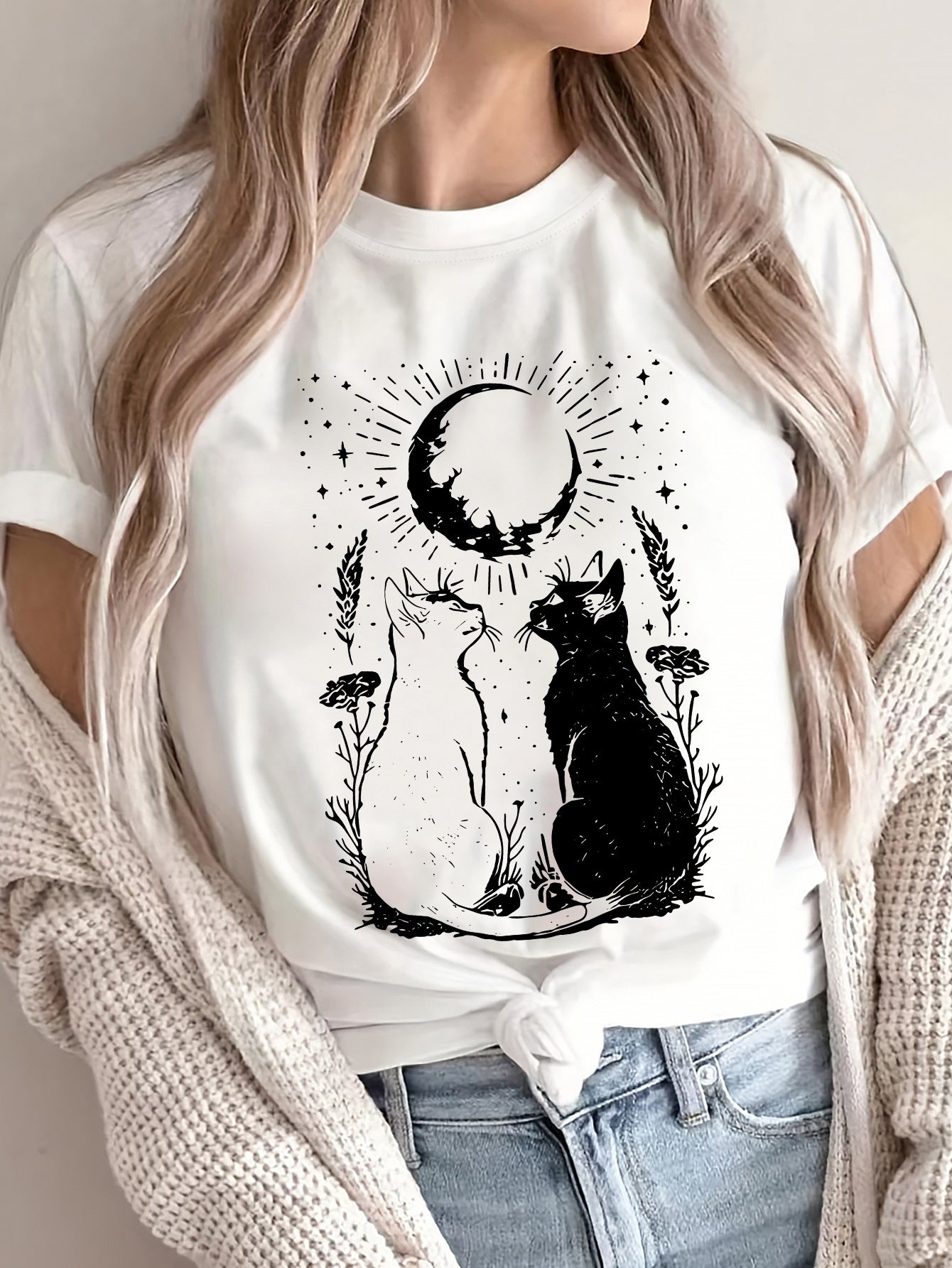 Women’s Graphic Short Sleeve T‑Shirt, Boho Moon Cat Floral Print Crew Neck Casual Soft Tee for Daily Holiday Wear